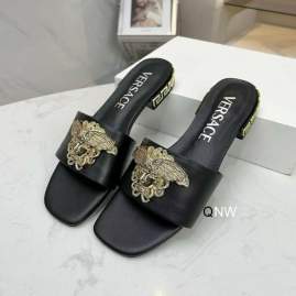 Picture of Versace Slippers _SKUVersacesz35-40WN050141